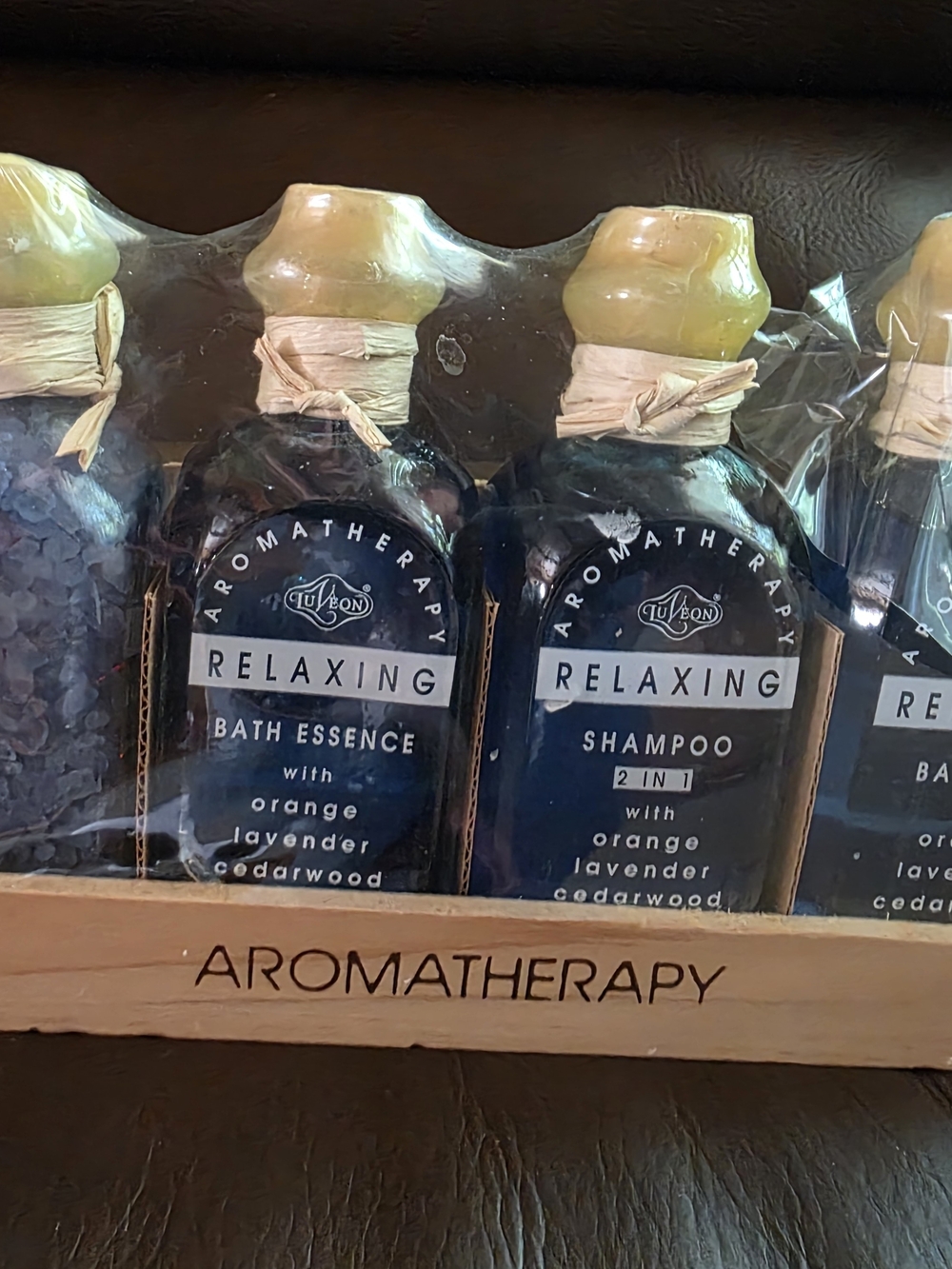 Vintage Luveo Relaxing Aromatherapy Bath Set